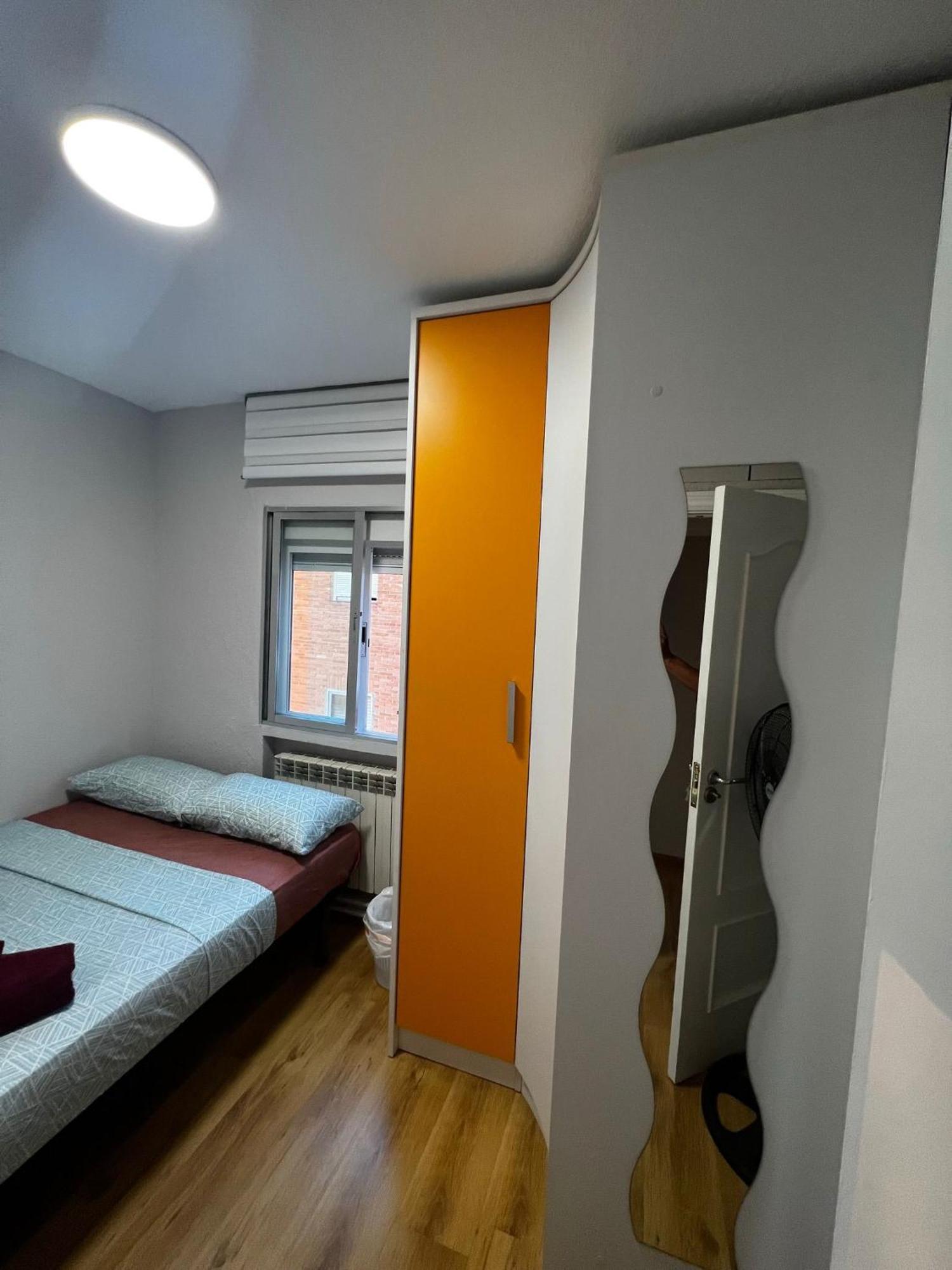 ホテル Bed Vallecas マドリード エクステリア 写真