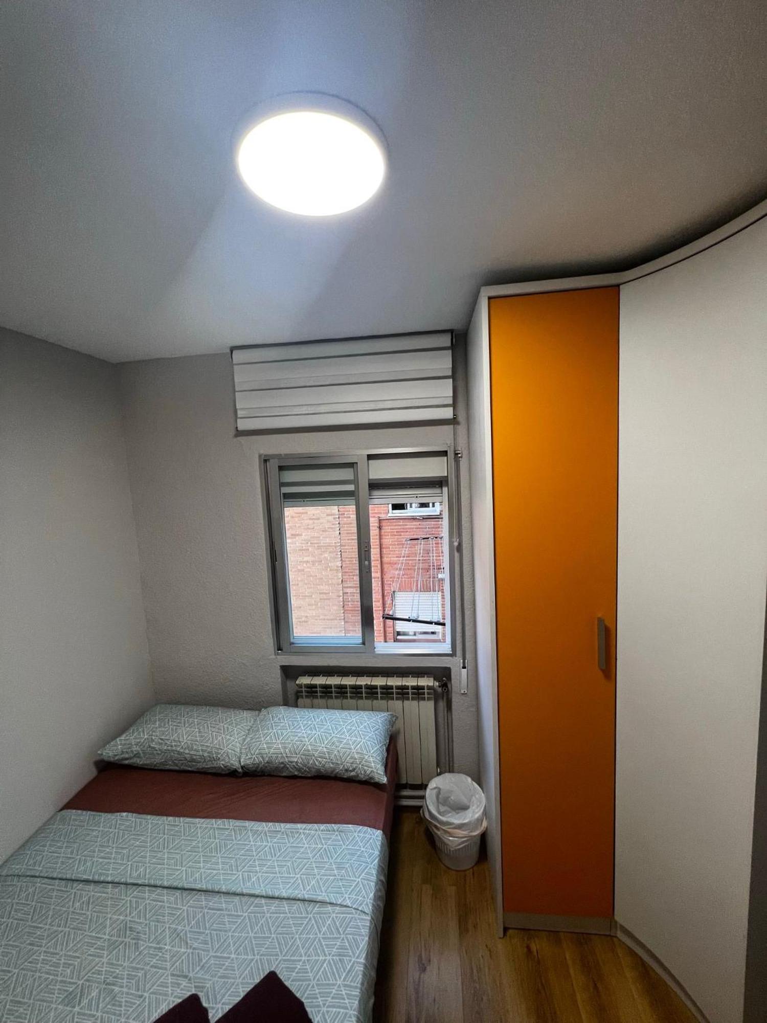 ホテル Bed Vallecas マドリード エクステリア 写真